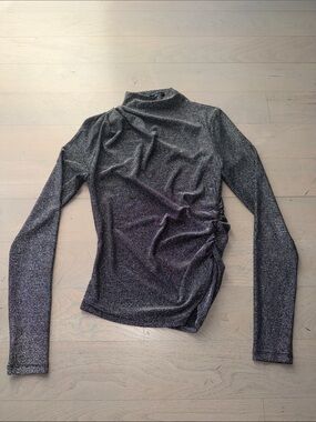 Veronica Beard Black and Silver Long Sleeve Mock Turtle Neck Gathered Sleeve Top